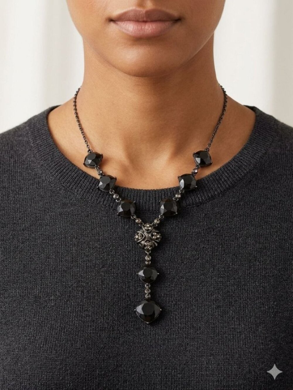 Vintage Crown Trifari W/ Hangtag Black Chain Necklace Crown Pendant & Faceted Ge